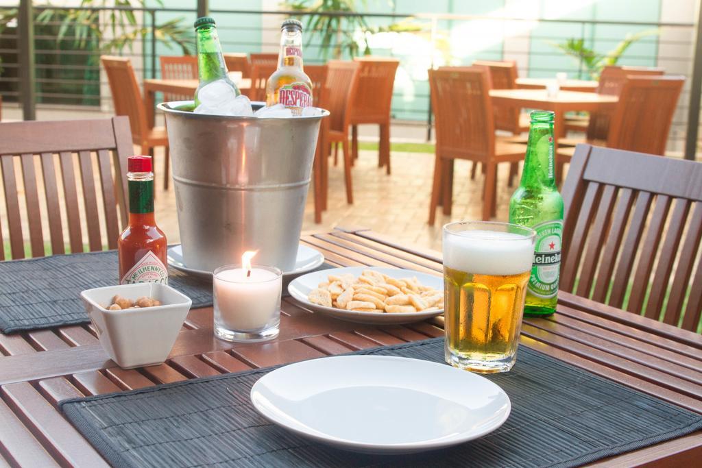 Gales Park Hotel 두라도스 외부 사진