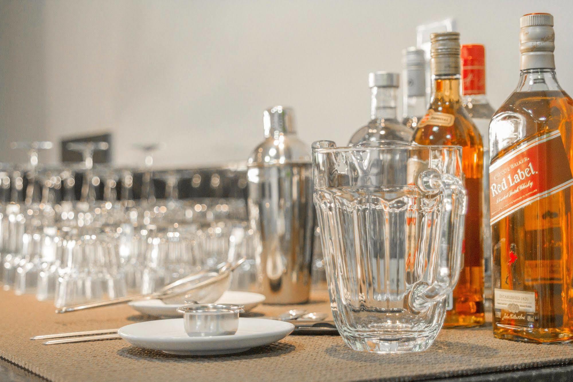 Gales Park Hotel 두라도스 외부 사진